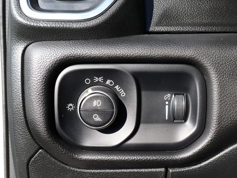 Used 2024 RAM 1500 Lone Star AWD/4WD image 17