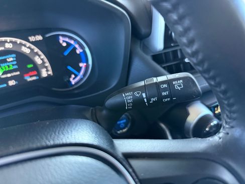 Used 2019 Toyota RAV4 Limited w/ Carpet Mat Package AWD/4WD image 18