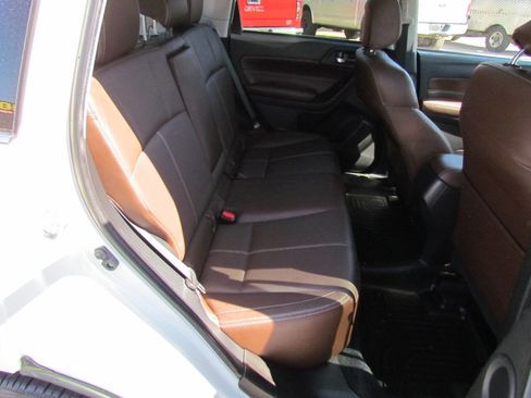 Used 2018 Subaru Forester 2.5i Touring w/ Popular Package #2 AWD/4WD image 15
