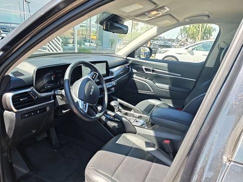 Certified 2024 Kia Telluride LX AWD/4WD image 4