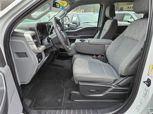 Used 2023 Ford F350 XLT w/ FX4 Off-Road Package image 12