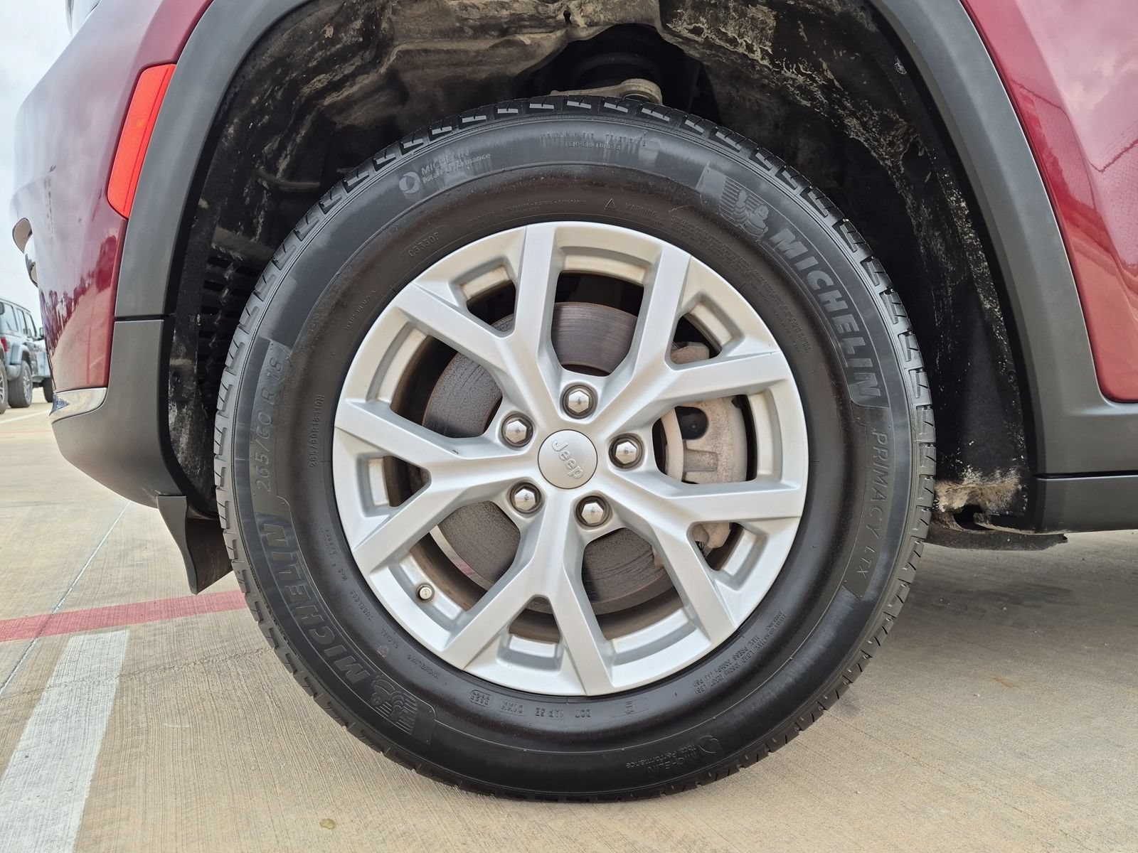 Used 2024 Jeep Grand Cherokee L Limited RWD image 27