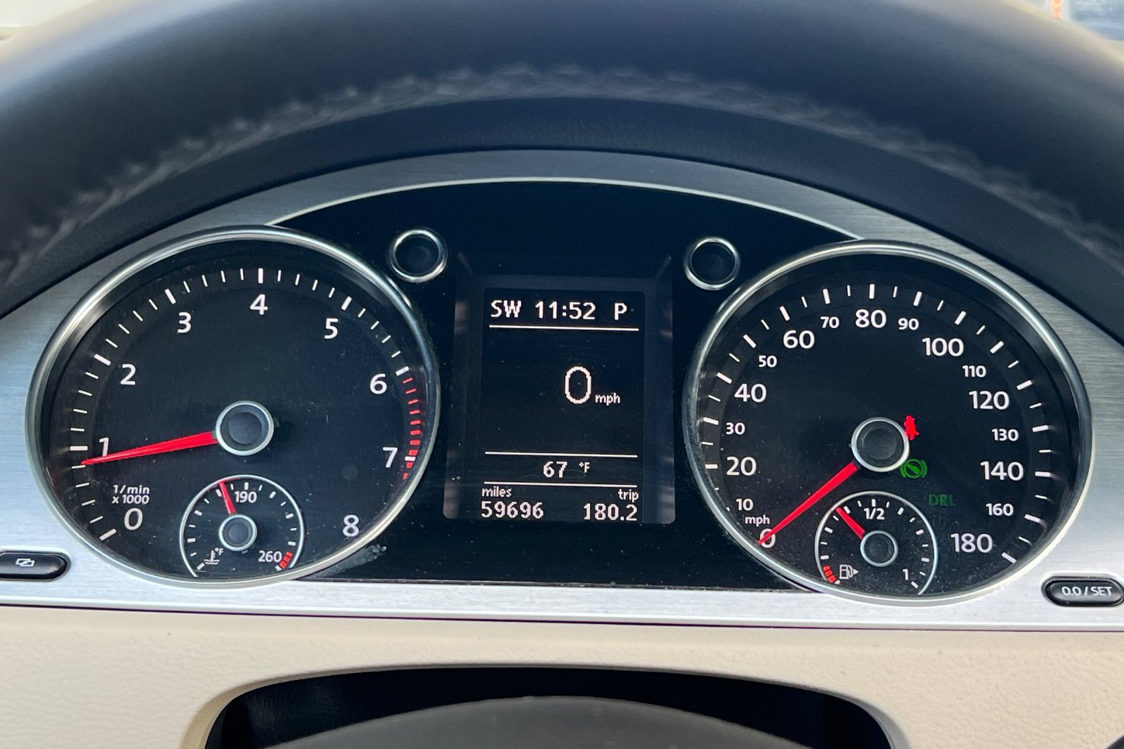 Used 2010 Volkswagen CC Luxury FWD image 27