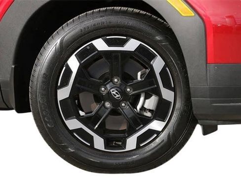 Certified 2025 Hyundai Santa Fe SEL image 7