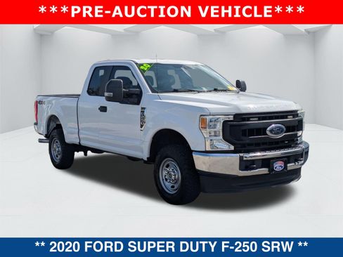Used 2020 Ford F250 XL w/ Power Equipment Group AWD/4WD image 4