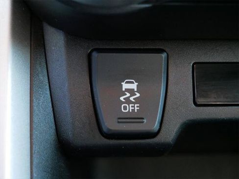Certified 2021 Toyota RAV4 XLE AWD/4WD image 20