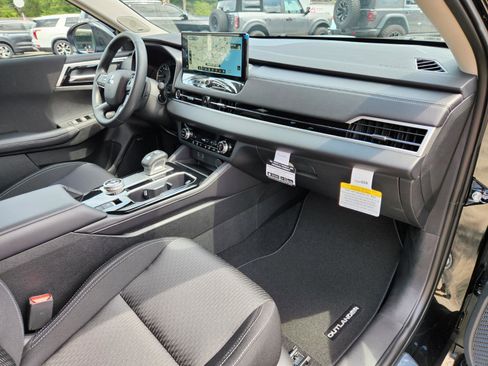 New 2025 Mitsubishi Outlander ES image 20