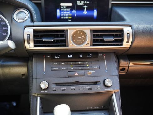 Used 2016 Lexus IS 200t w/ Premium Package image 34