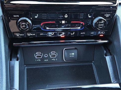 New 2025 Jeep Grand Cherokee L Laredo w/ Luxury Tech Group I image 25