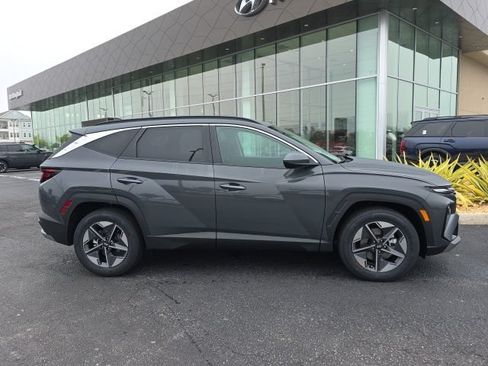 Used 2026 Hyundai Tucson SEL FWD image 18