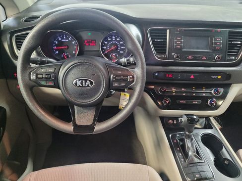 Used 2016 Kia Sedona LX FWD image 22