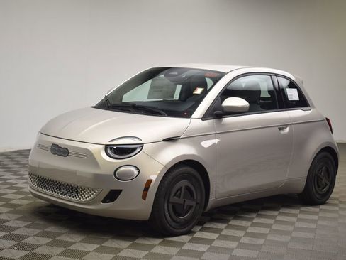 New 2025 FIAT 500 e image 16