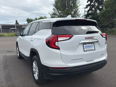 Used 2024 GMC Terrain SLE AWD/4WD image 21