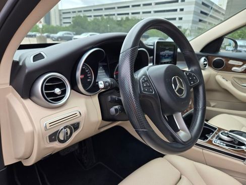 Used 2016 Mercedes-Benz C 300 Sedan image 9