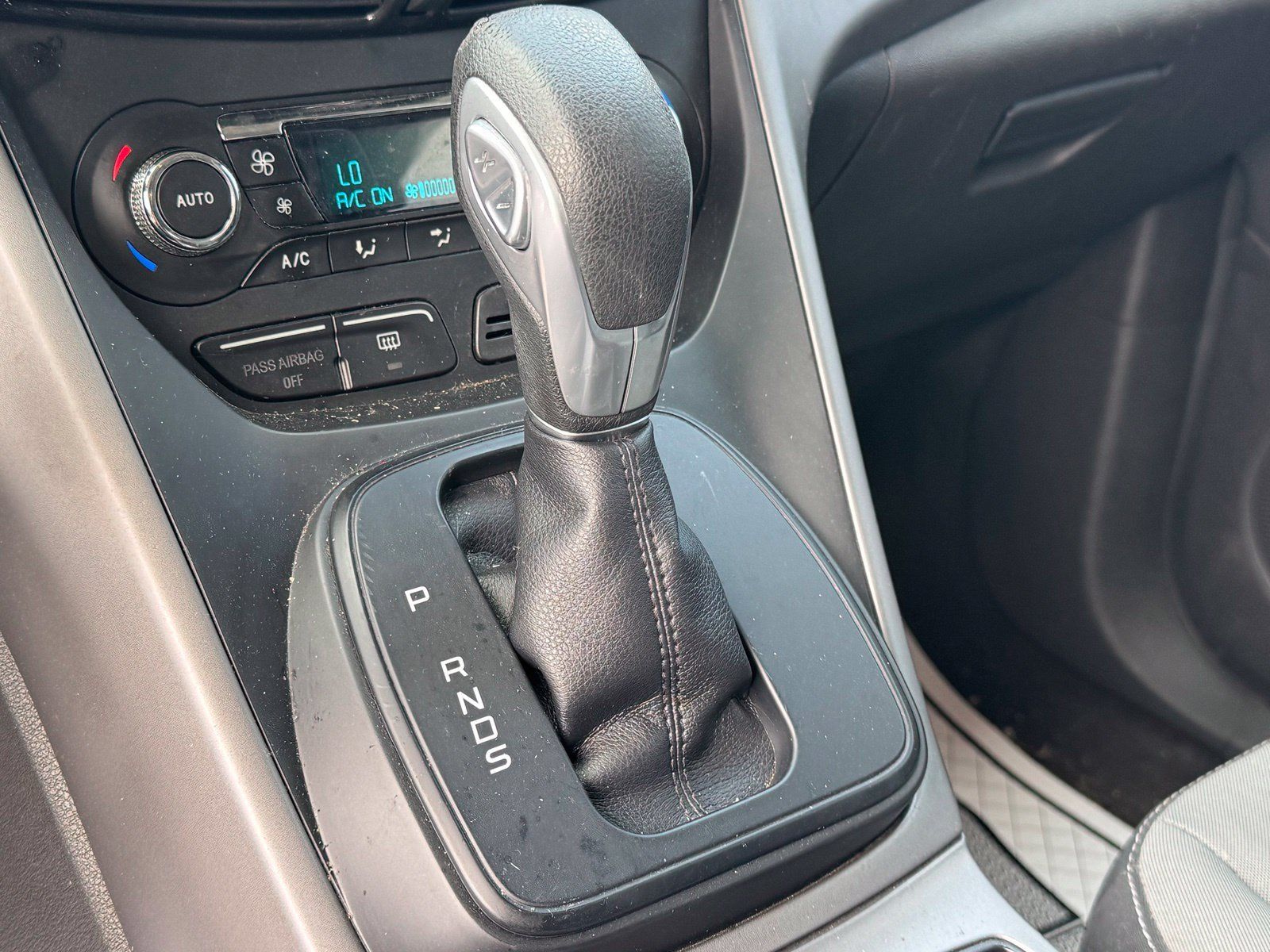 Used 2014 Ford Escape SE w/ Equipment Group 201A FWD image 20