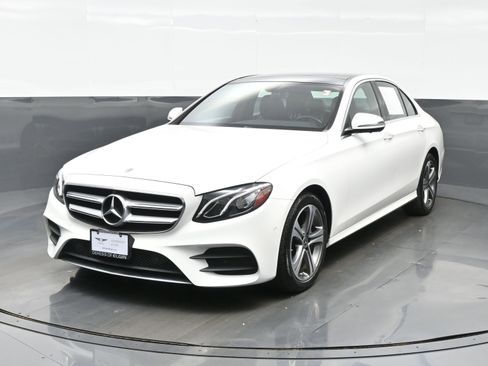 Used 2019 Mercedes-Benz E 300 4MATIC image 1
