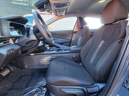 New 2026 Hyundai Elantra Hybrid FWD image 22