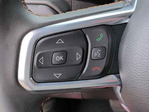 Used 2023 Jeep Gladiator Overland AWD/4WD image 25
