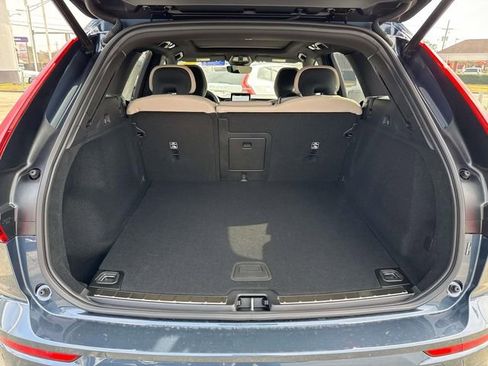 New 2026 Volvo XC60 B5 Plus w/ Climate Package AWD/4WD image 10
