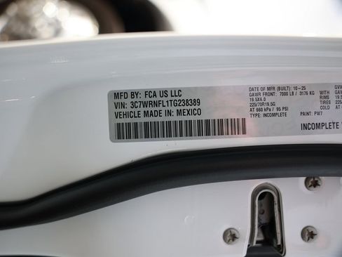 New 2026 RAM 5500 Tradesman w/ Safety Group AWD/4WD image 31