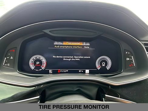 Used 2020 Audi Q8 Prestige AWD/4WD image 22