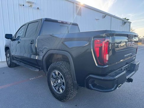 Used 2024 GMC Sierra 1500 AT4 w/ Technology Package image 9