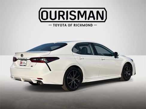 Certified 2024 Toyota Camry SE image 20