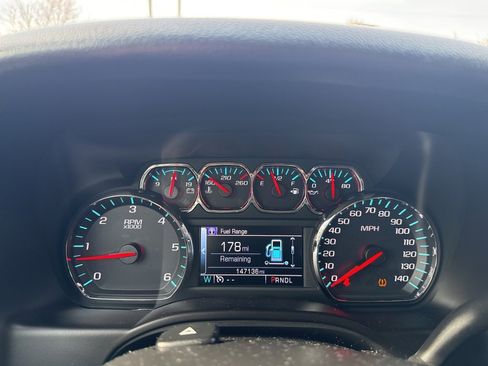 Used 2017 GMC Yukon SLE w/ SLE Value Package image 10