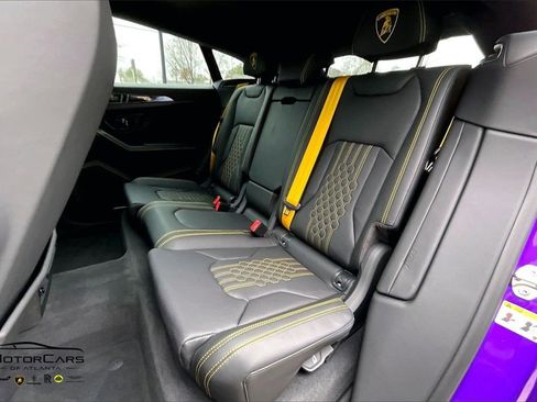 Used 2025 Lamborghini Urus SE image 23