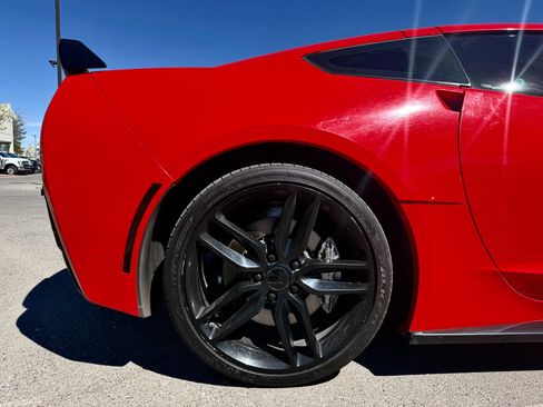 Used 2019 Chevrolet Corvette Stingray Coupe w/ Carbon Flash Badge Package RWD image 6