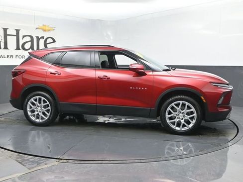 Used 2024 Chevrolet Blazer LT image 1