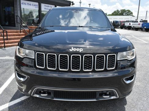 Used 2018 Jeep Grand Cherokee Limited AWD/4WD image 3