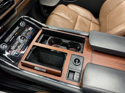 Used 2023 Lincoln Navigator L Reserve w/ Equipment Group 201A image 21