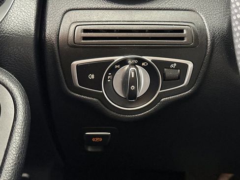 Certified 2019 Mercedes-Benz GLC 300 4MATIC image 33