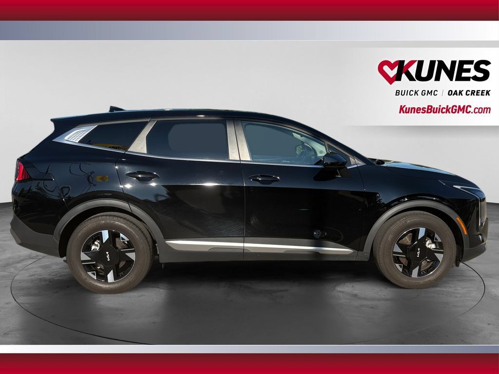 Used 2026 Kia Sportage LX FWD image 12