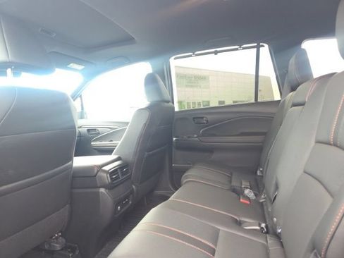 Used 2024 Honda Passport TrailSport image 15