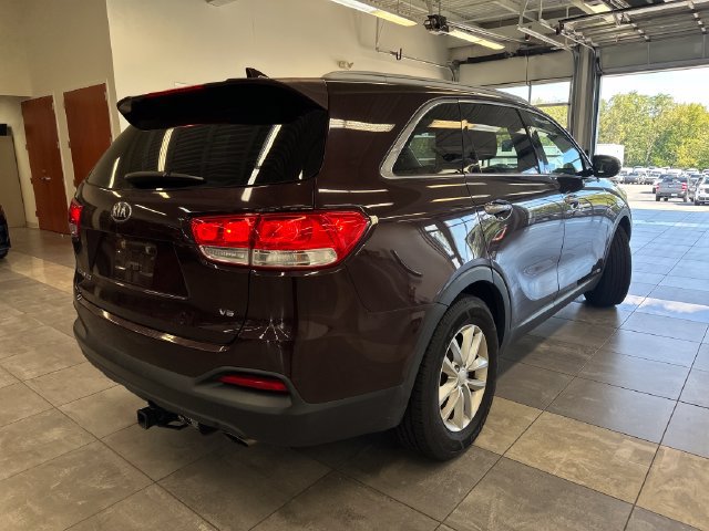 Used 2016 Kia Sorento LX AWD/4WD image 11