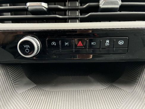 New 2026 Ford Explorer Active AWD/4WD image 28