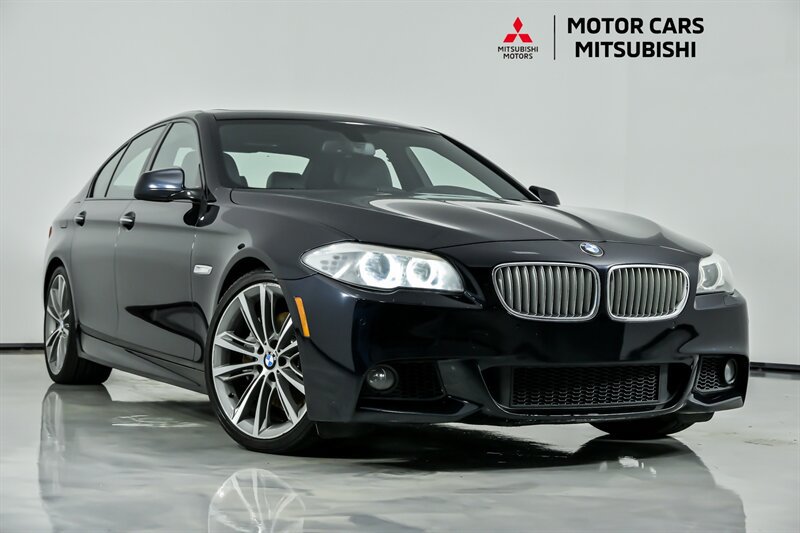 Used 2013 BMW 550i Sedan RWD image 1