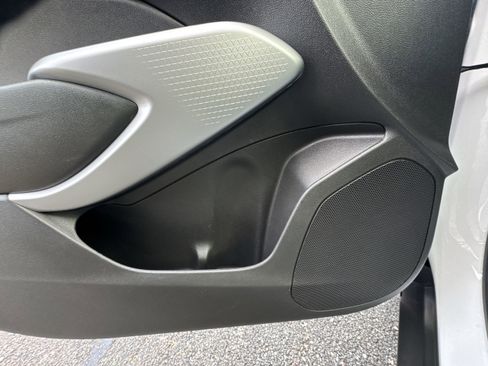 Used 2024 Chevrolet Trax RS w/ Driver Confidence Package image 25