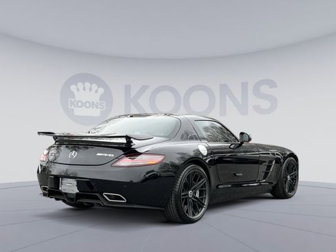 Used 2012 Mercedes-Benz SLS AMG Coupe image 5