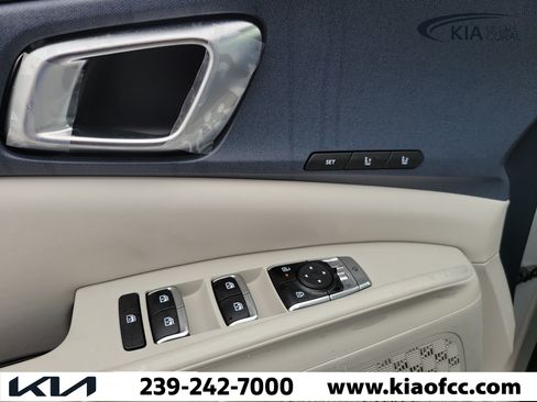 New 2026 Kia Carnival EX FWD image 23