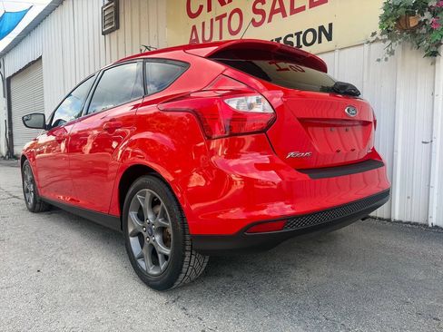 Used 2013 Ford Focus SE FWD image 10
