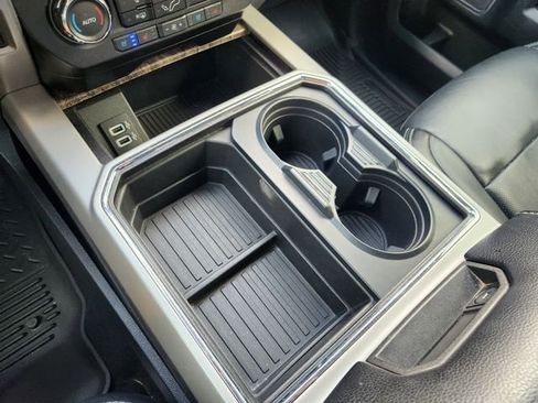 Used 2019 Ford F250 Lariat w/ Lariat Value Package AWD/4WD image 19