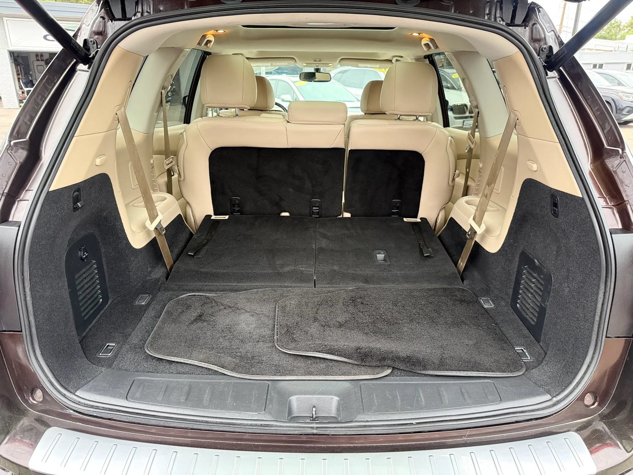 Used 2020 Nissan Pathfinder Platinum AWD/4WD image 27
