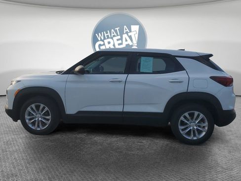 Used 2024 Chevrolet Trax RS w/ Driver Confidence Package FWD image 6