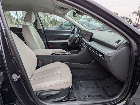 Used 2025 Hyundai Sonata SEL FWD image 34