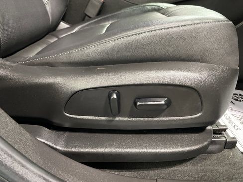 Certified 2019 Chevrolet Blazer LT image 13