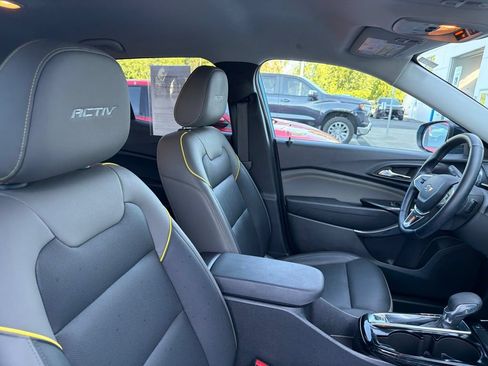 Used 2025 Chevrolet Trax ACTIV w/ Driver Confidence Package FWD image 26