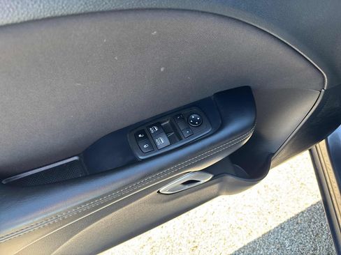 Used 2022 Dodge Challenger R/T RWD image 10